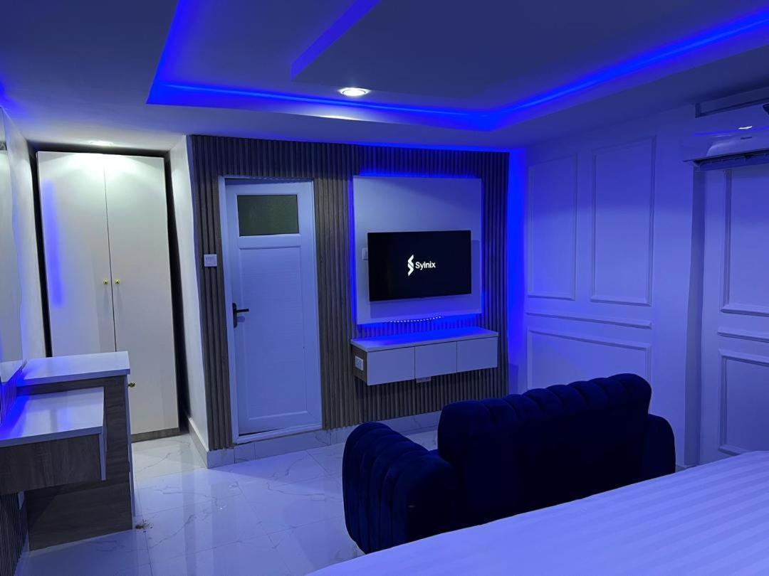 Villa Palazzo Hotel 2 伊凯贾 外观 照片