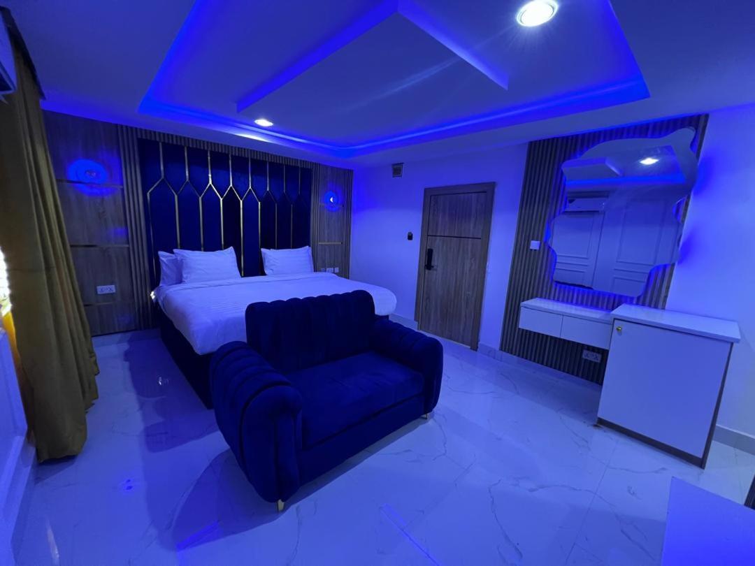 Villa Palazzo Hotel 2 伊凯贾 外观 照片