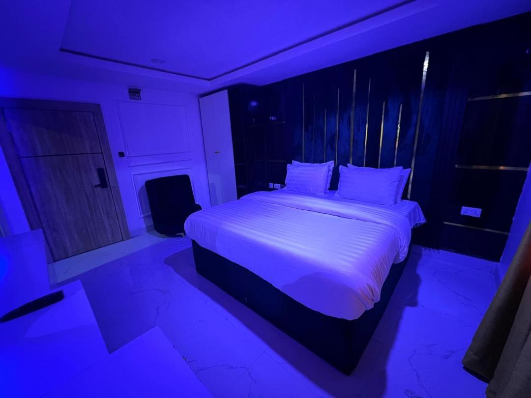 Villa Palazzo Hotel 2 伊凯贾 外观 照片