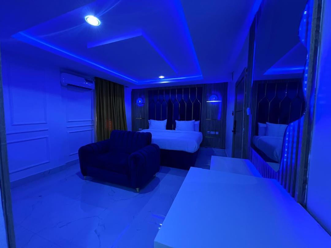 Villa Palazzo Hotel 2 伊凯贾 外观 照片
