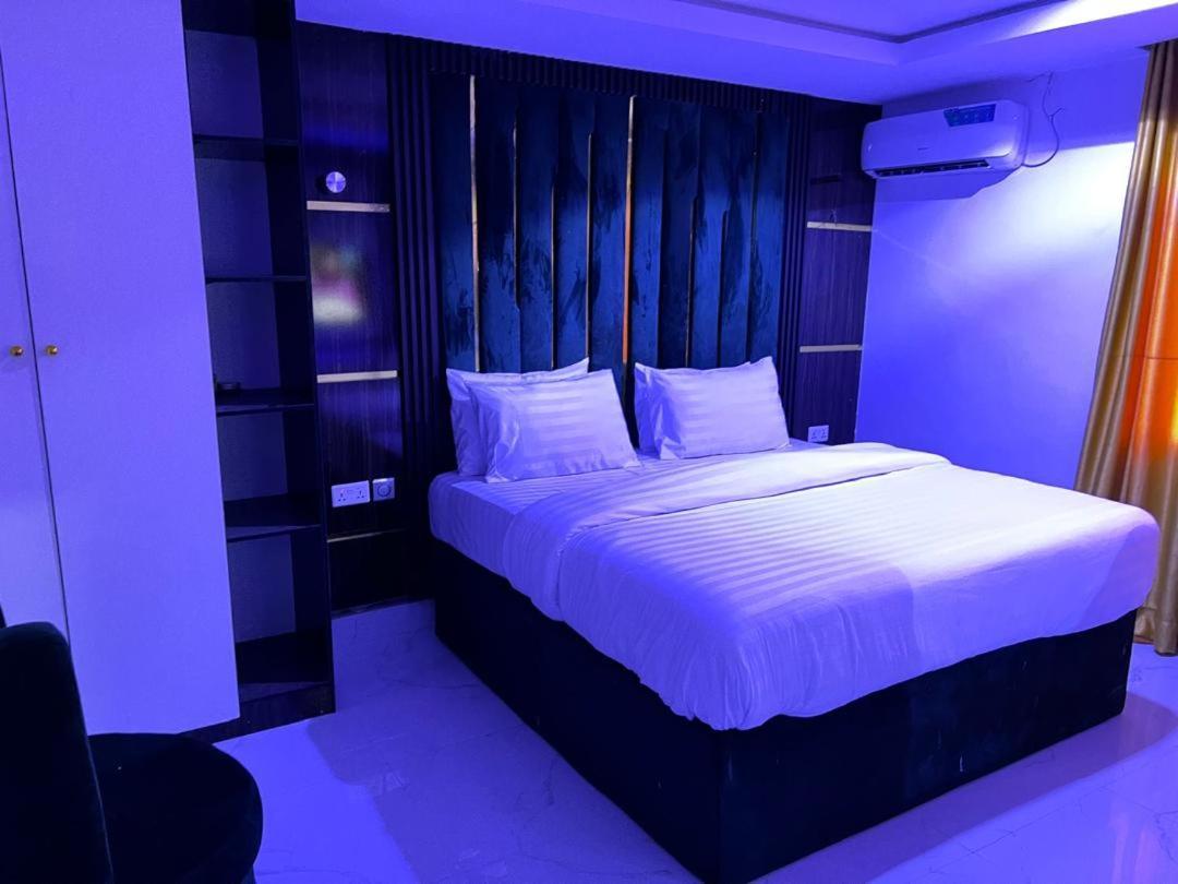 Villa Palazzo Hotel 2 伊凯贾 外观 照片