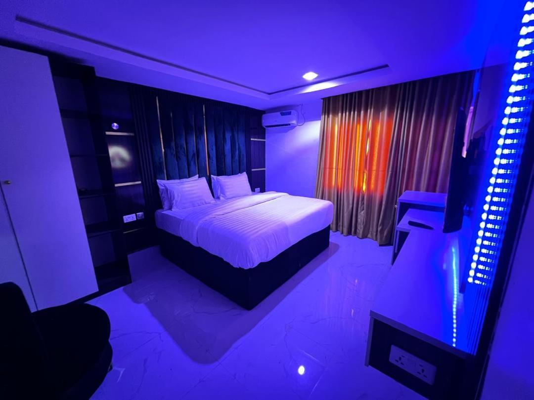 Villa Palazzo Hotel 2 伊凯贾 外观 照片