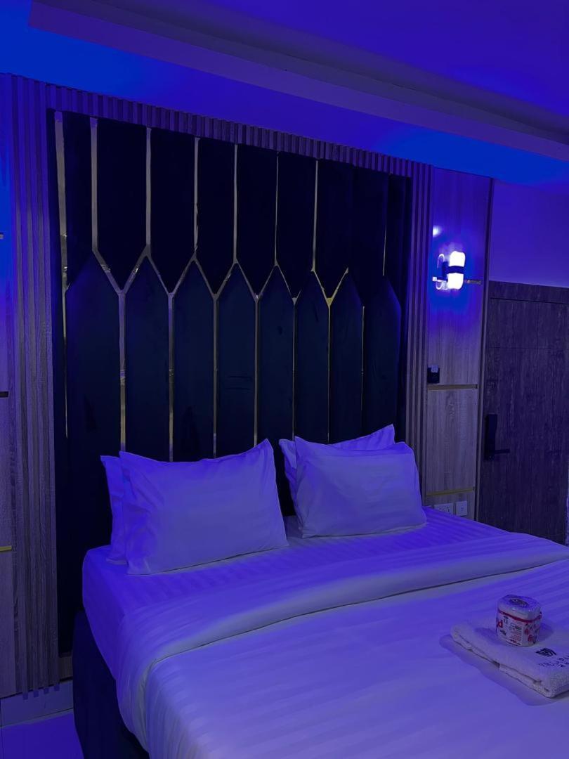 Villa Palazzo Hotel 2 伊凯贾 外观 照片