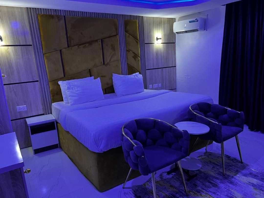 Villa Palazzo Hotel 2 伊凯贾 外观 照片