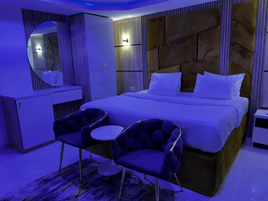 Villa Palazzo Hotel 2 伊凯贾 外观 照片